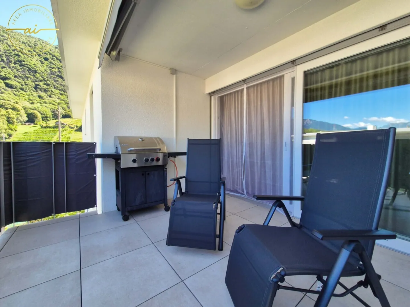 BRIGHT 3-ROOM APARTMENT WITH OPEN VIEW IN RIVERA - Photo 6 of 13