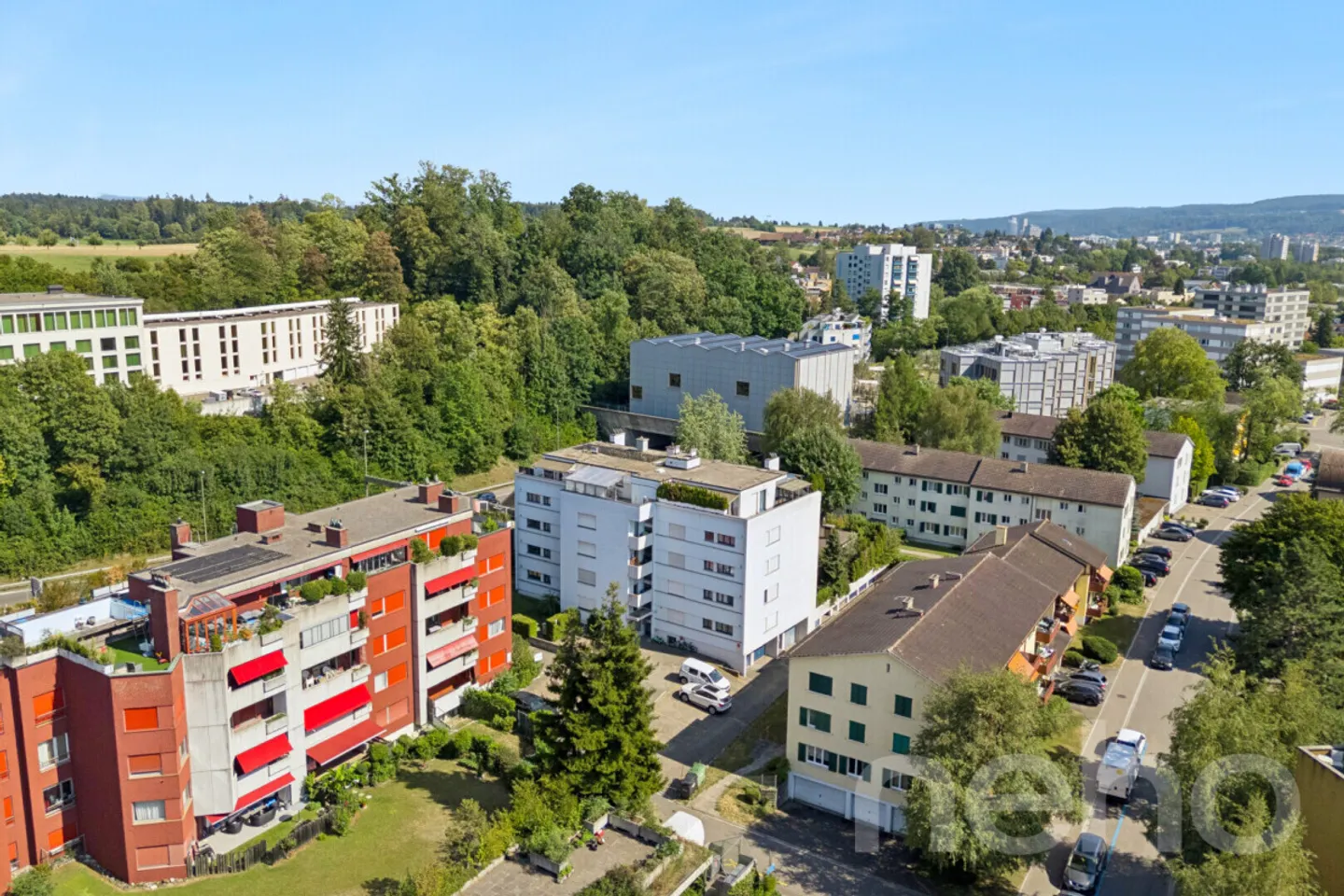 Charming Apartment in Glattbrugg - Photo 9 of 10
