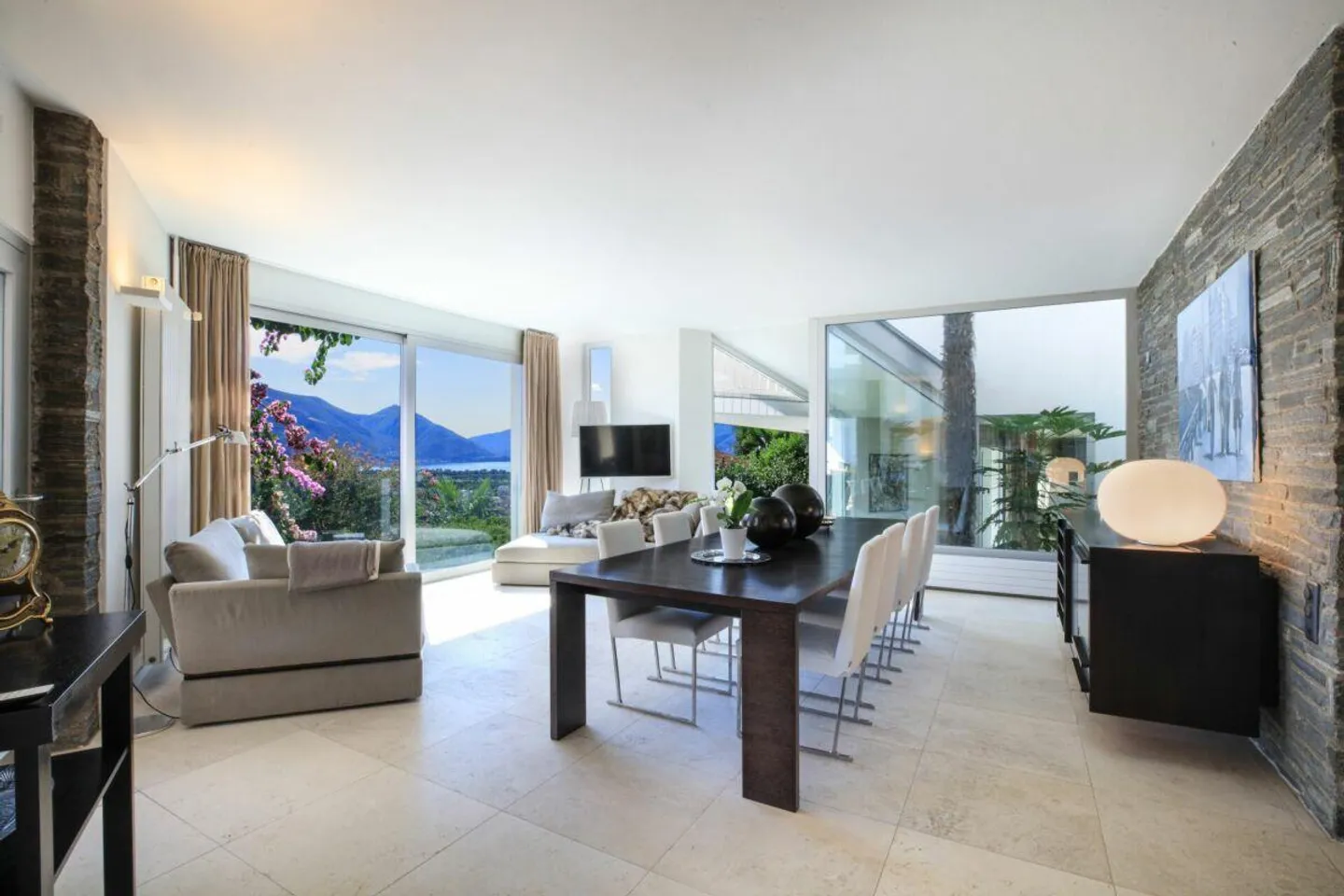 ORSELINA - Villa prestigieuse dans un style design, signée par le célèbre architecte Pisenti - Photo 10 sur 29