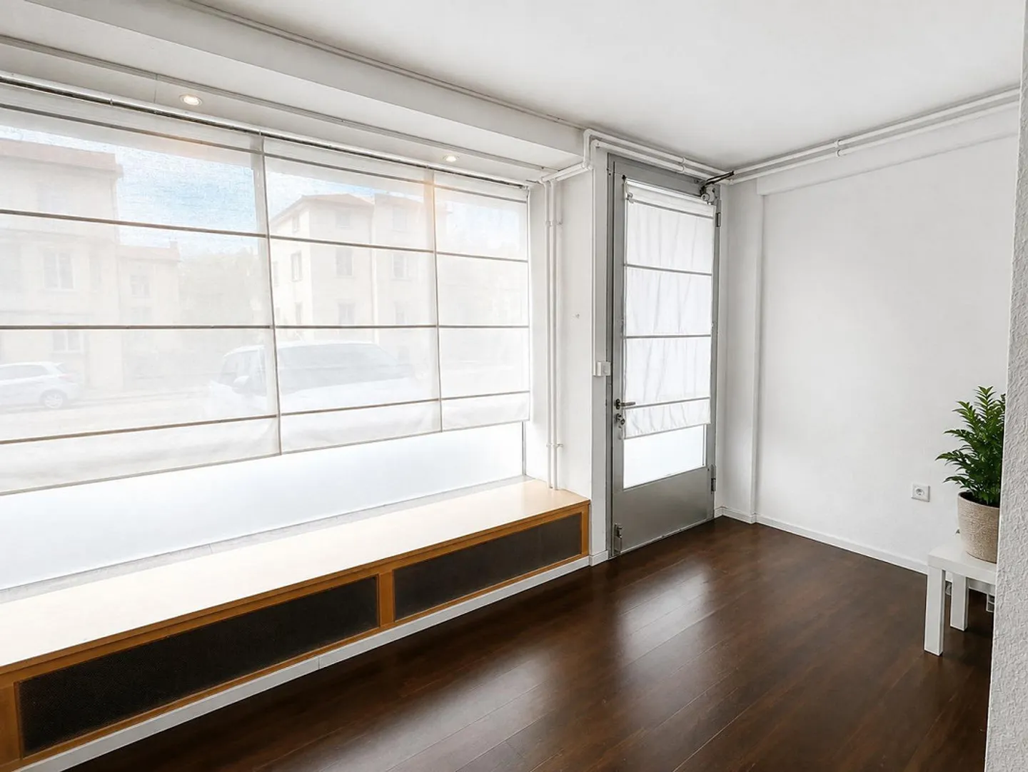 Vielseitige Laden- und Gewerbefläche mit attraktiver Schaufensterfront - Photo 7 of 10