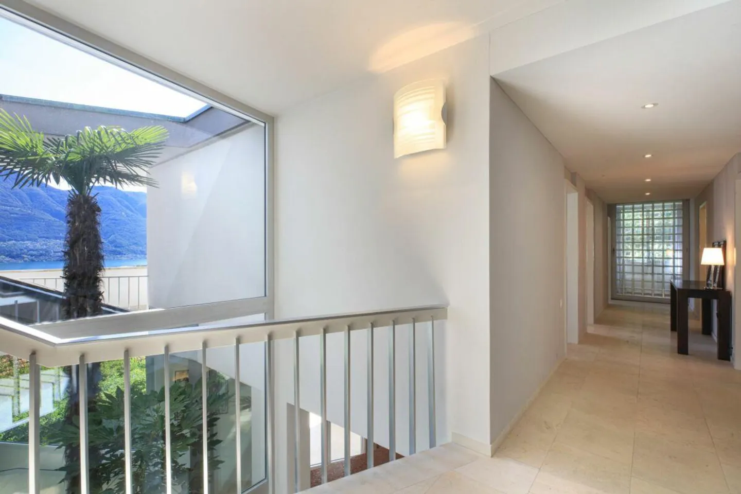 ORSELINA - Villa prestigieuse dans un style design, signée par le célèbre architecte Pisenti - Photo 18 sur 29