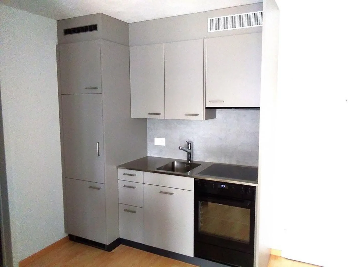 Helle Wohnung mit grosszügigem Balkon - Foto 6 von 6