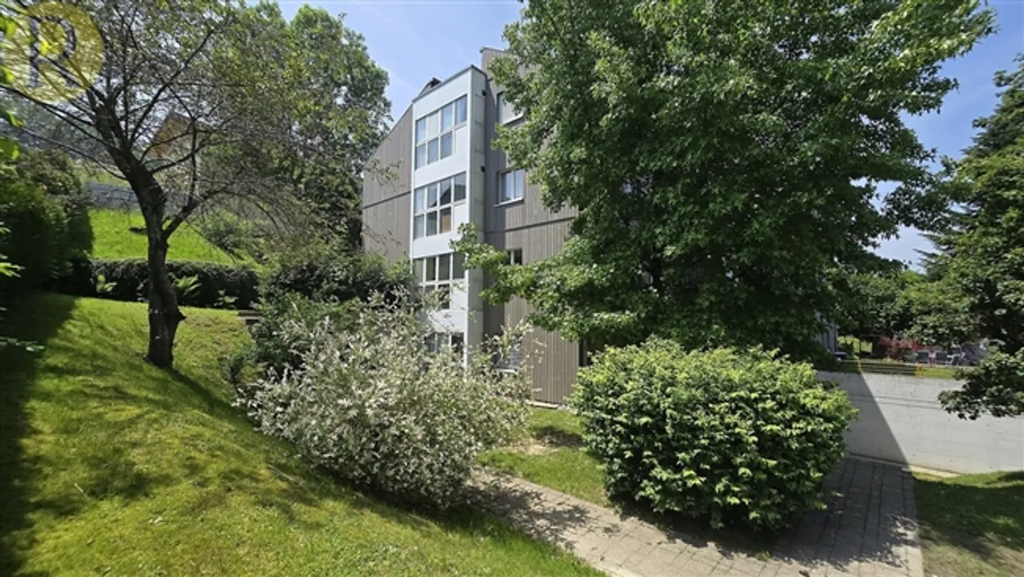 À SAISIR ! 2 appartements de 4,5 pièces de 100 m2 - Photo 1 sur 6