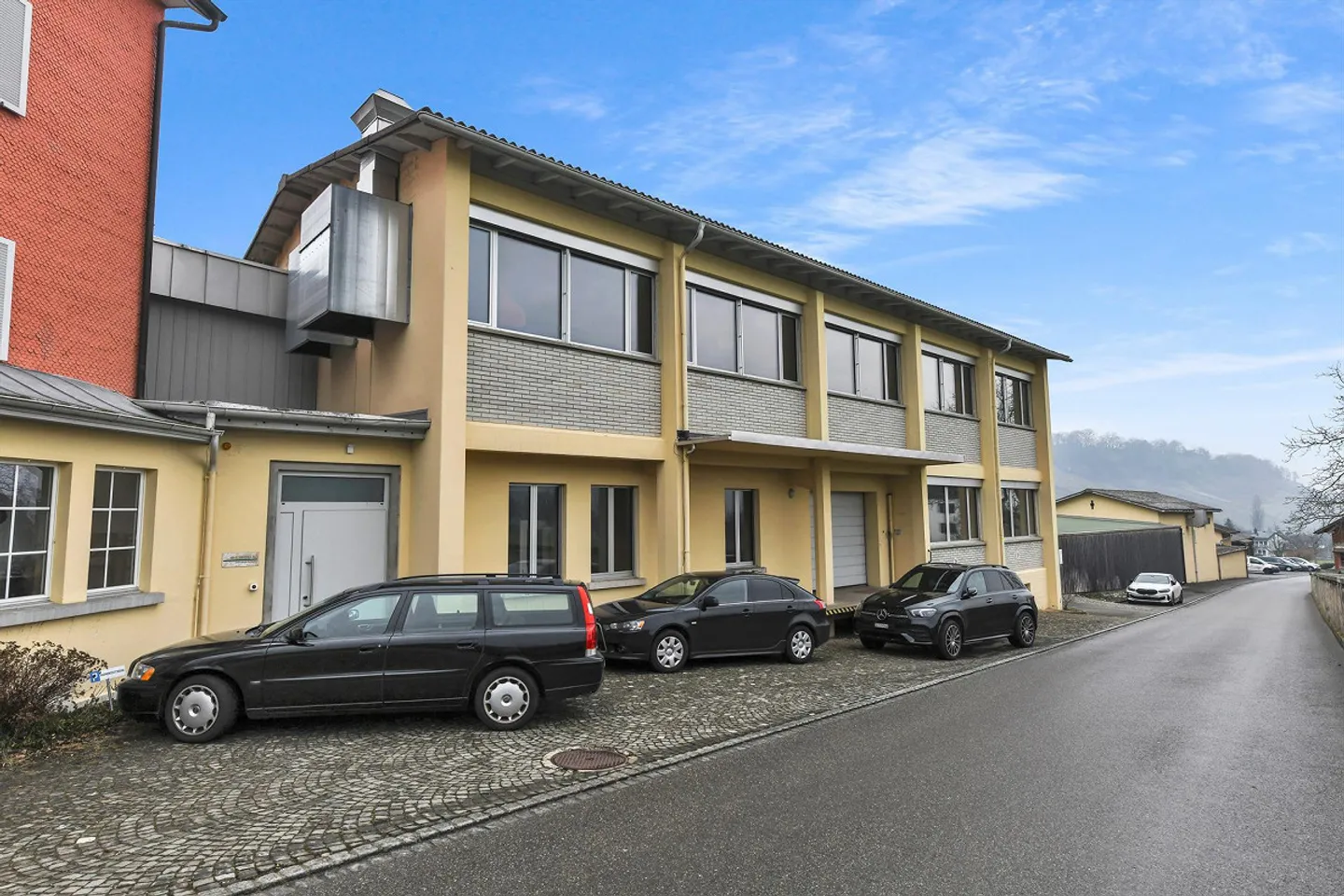 Grosszügige Gewerbehalle im 1. OG zu mieten - Foto 2 von 5