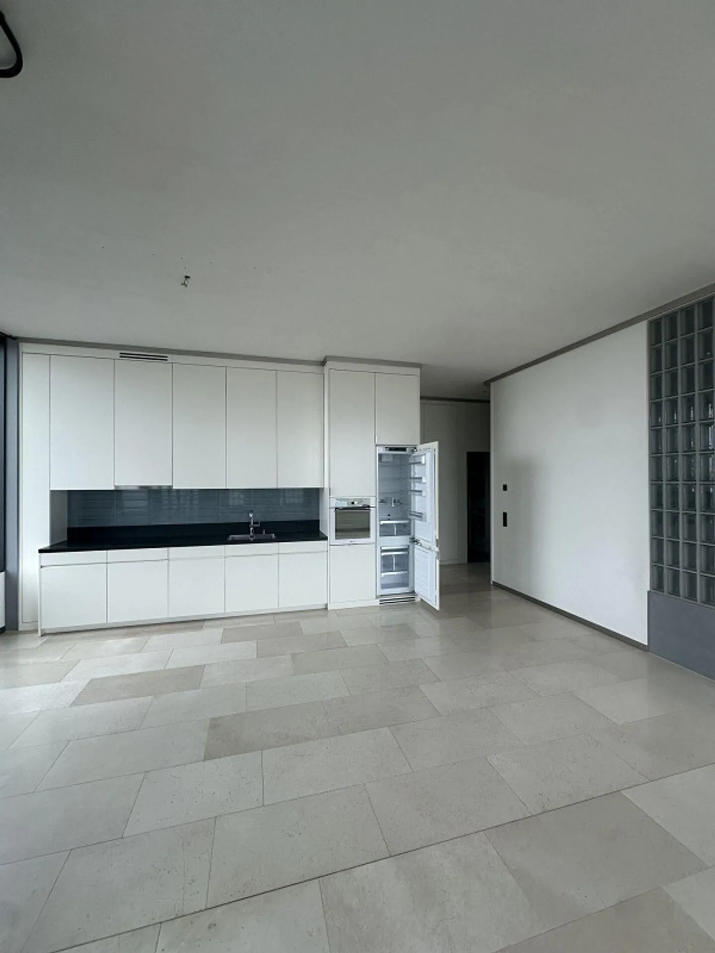 Europaallee / 2.5-room apartment in the center of Zurich - Photo 5 of 6