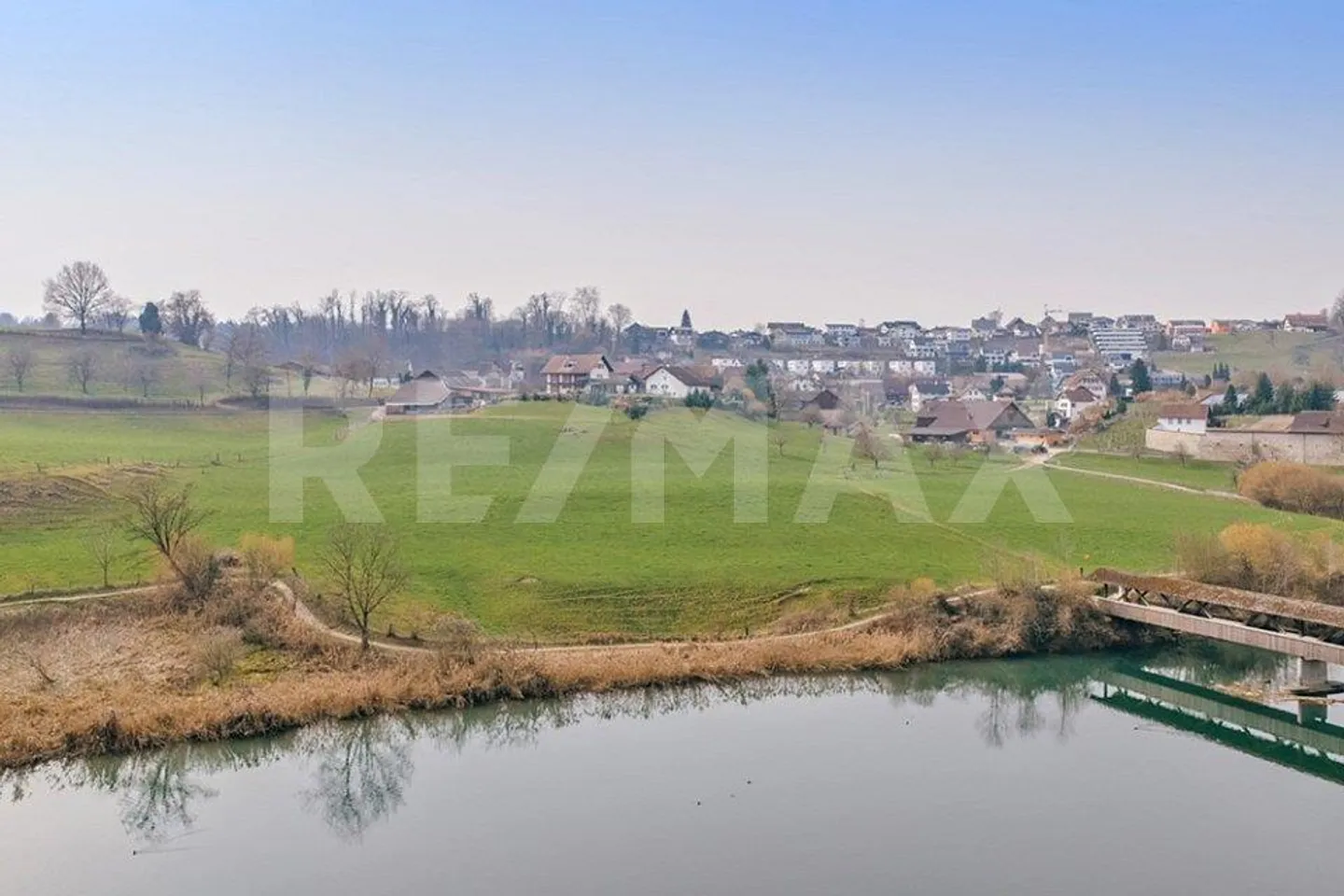 Neither Fish nor Fowl - a special property - Photo 3 of 11