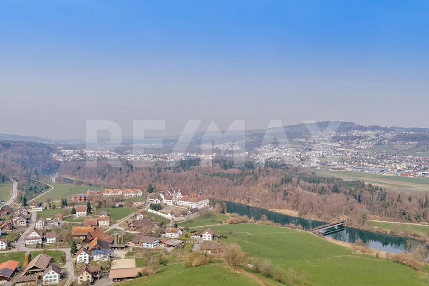 Neither Fish nor Fowl - a special property - Photo 9 of 11