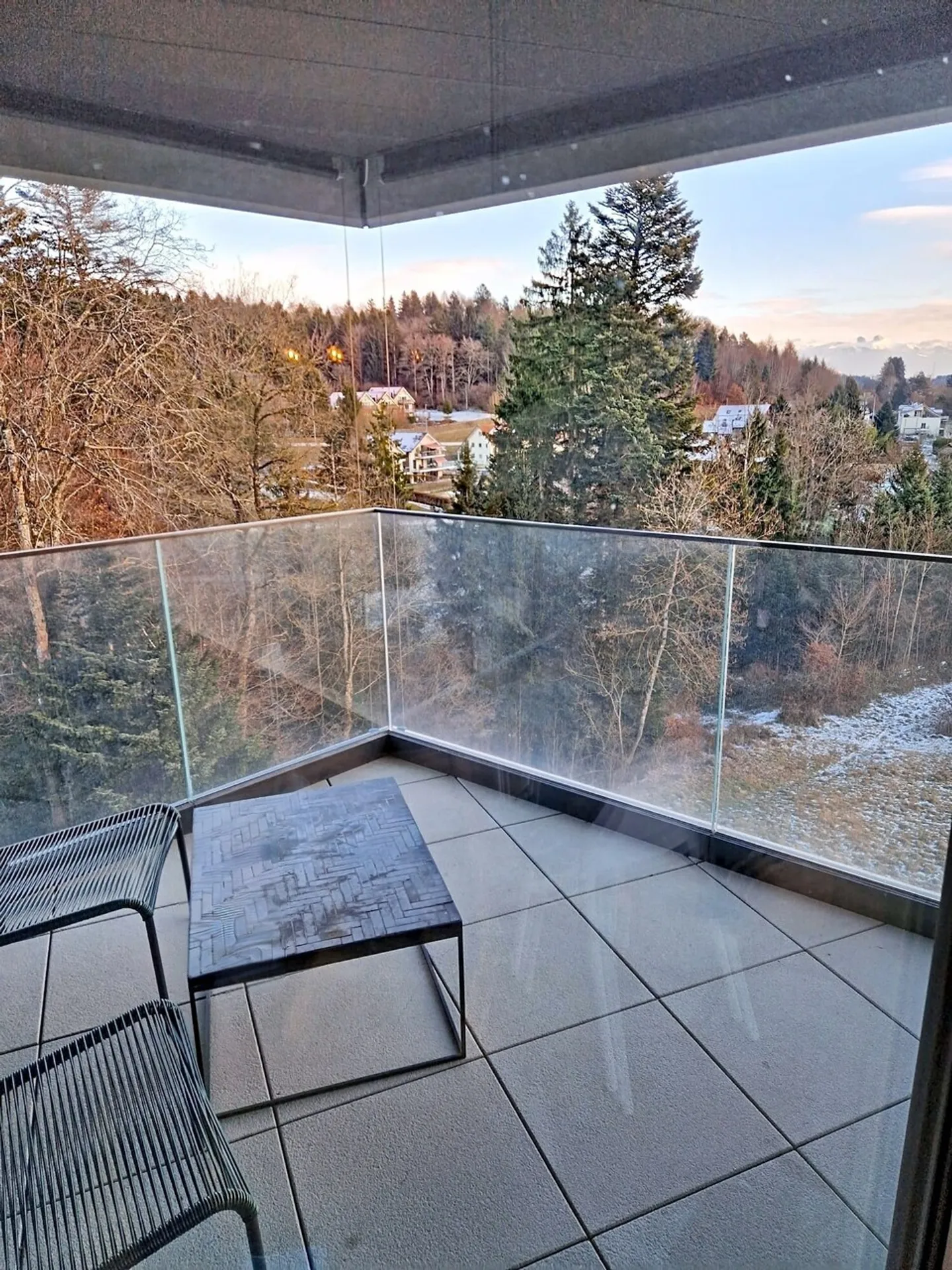 Wunderschöne Wohnung mit Loggia und freiem Blick in ruhiger Lage - Foto 6 von 11