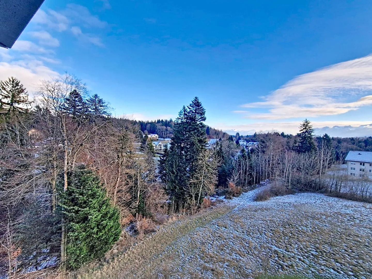 Wunderschöne Wohnung mit Loggia und freiem Blick in ruhiger Lage - Foto 8 von 11