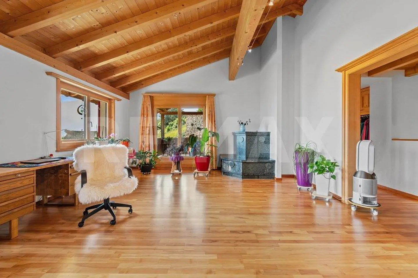 Spacious 6½-room maisonette apartment with garden and beautiful view - Photo 5 of 13