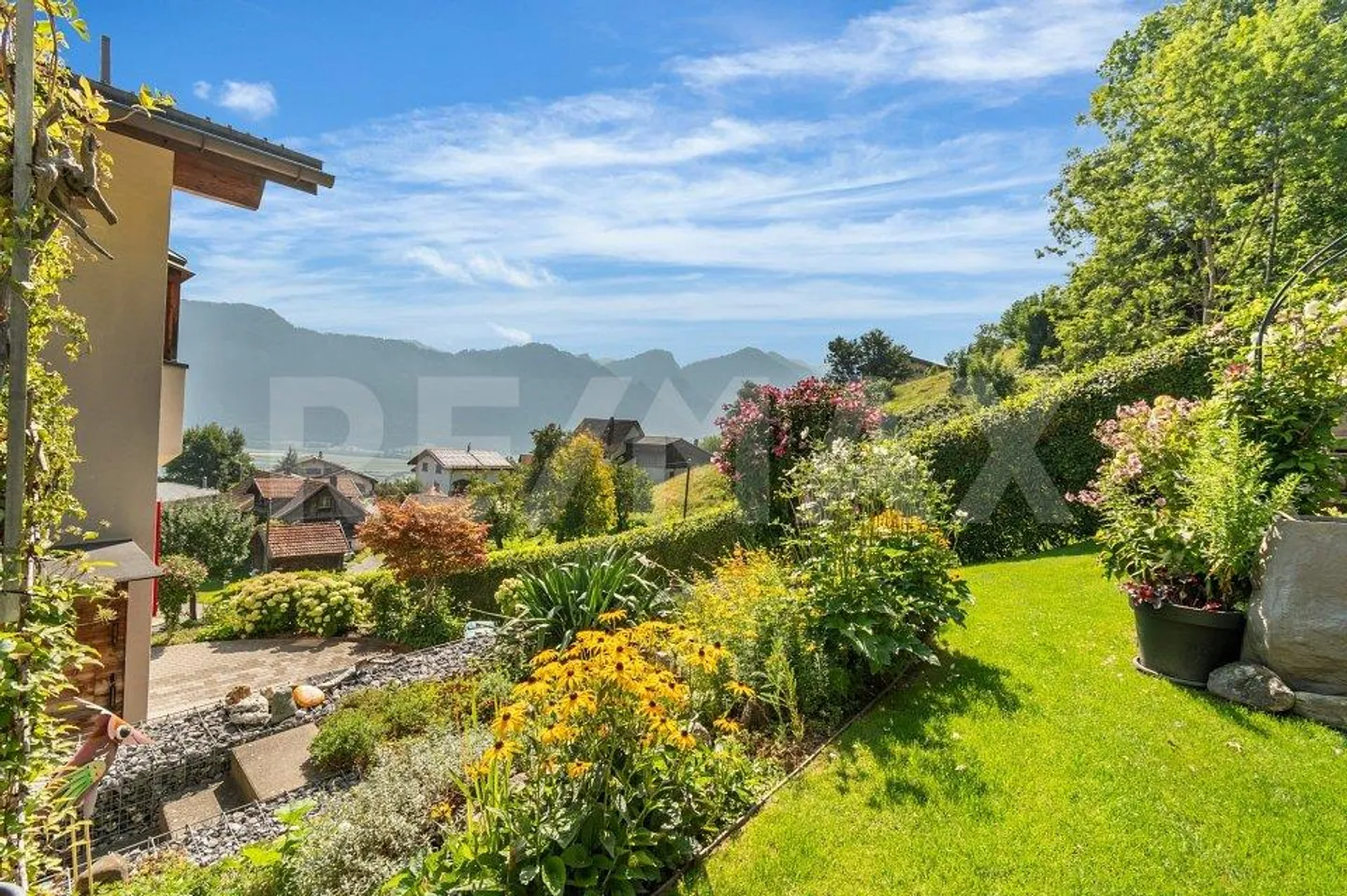 Spacious 6½-room maisonette apartment with garden and beautiful view - Photo 6 of 13