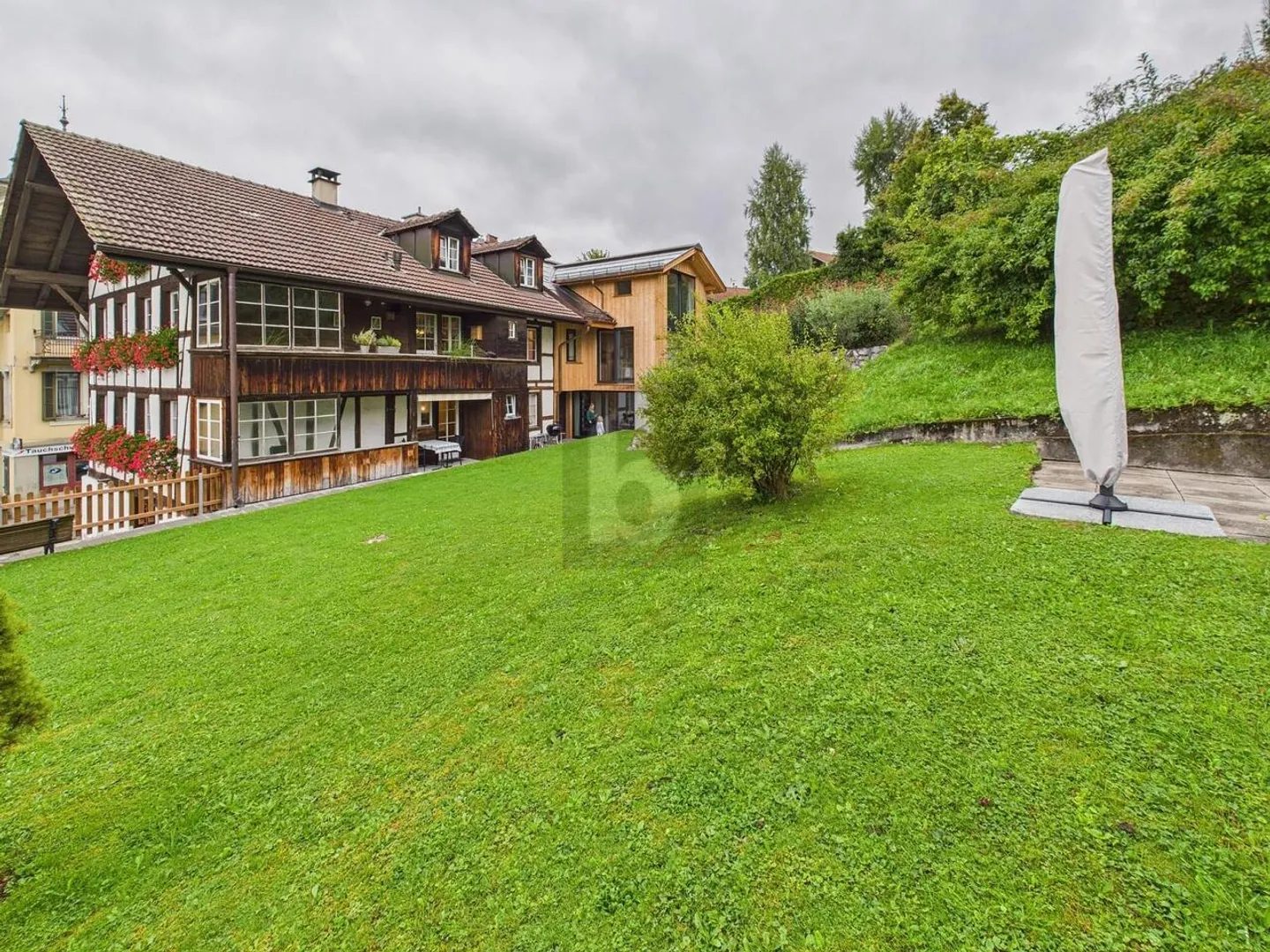 LIGHT-FLOODED WITH LAKE AND MOUNTAIN VIEW - Photo 5 of 6