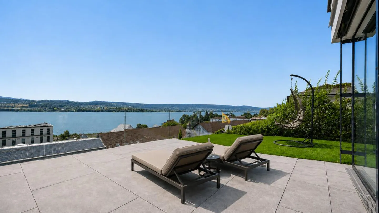 Obermeilen : Appartement en terrasse avec vue sur le lac et beaucoup d'intimité - Photo 4 sur 5