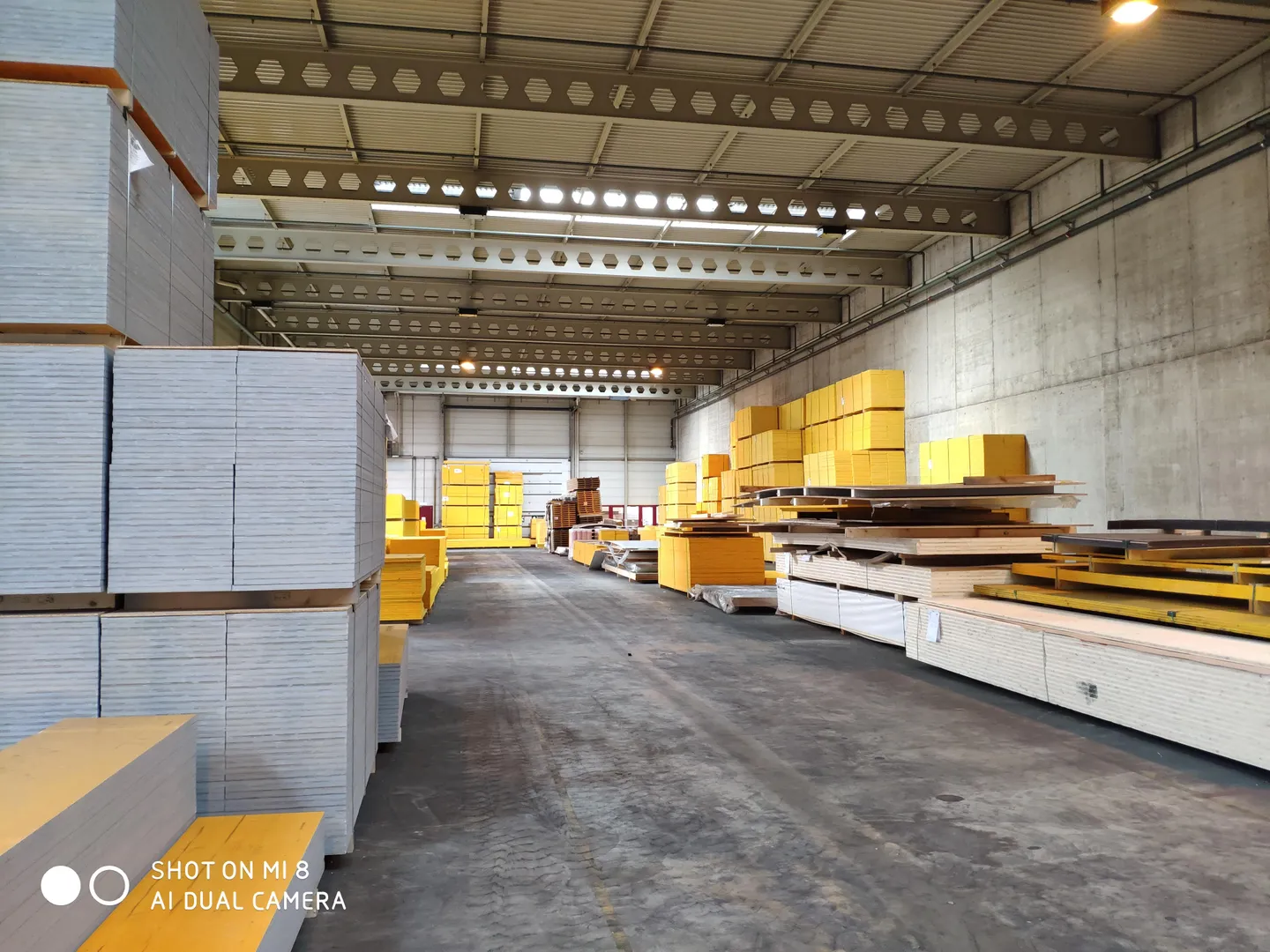 Soluzione spaziale flessibile per un periodo limitato - Hall commerciale di 1'280 m2 - Foto 4 di 5