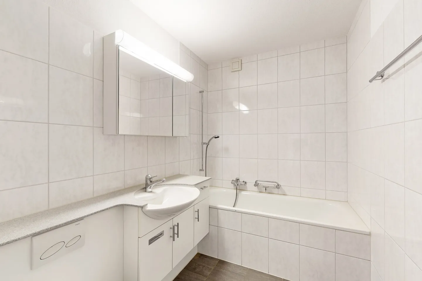 Appartement 3.5 pièces confortable - Photo 3 sur 7