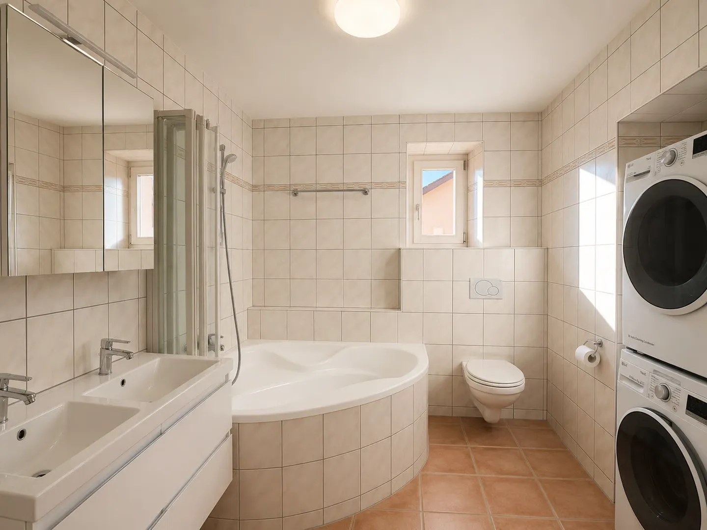 Charming 4.5 room renovated apartment with garage - Photo 8 of 13