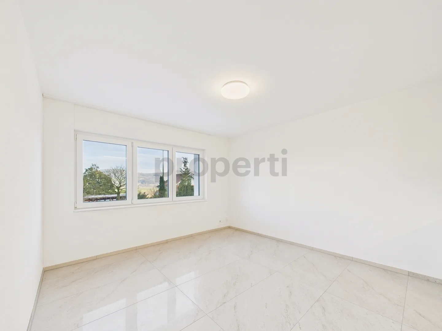 Light-Filled 3-Room Apartment with Terrace in Rietheim - Photo 1 of 12