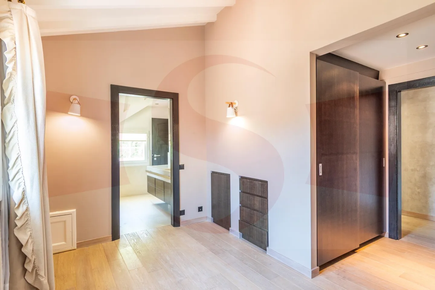 Belle maison individuelle entièrement rénovée - Photo 14 sur 15