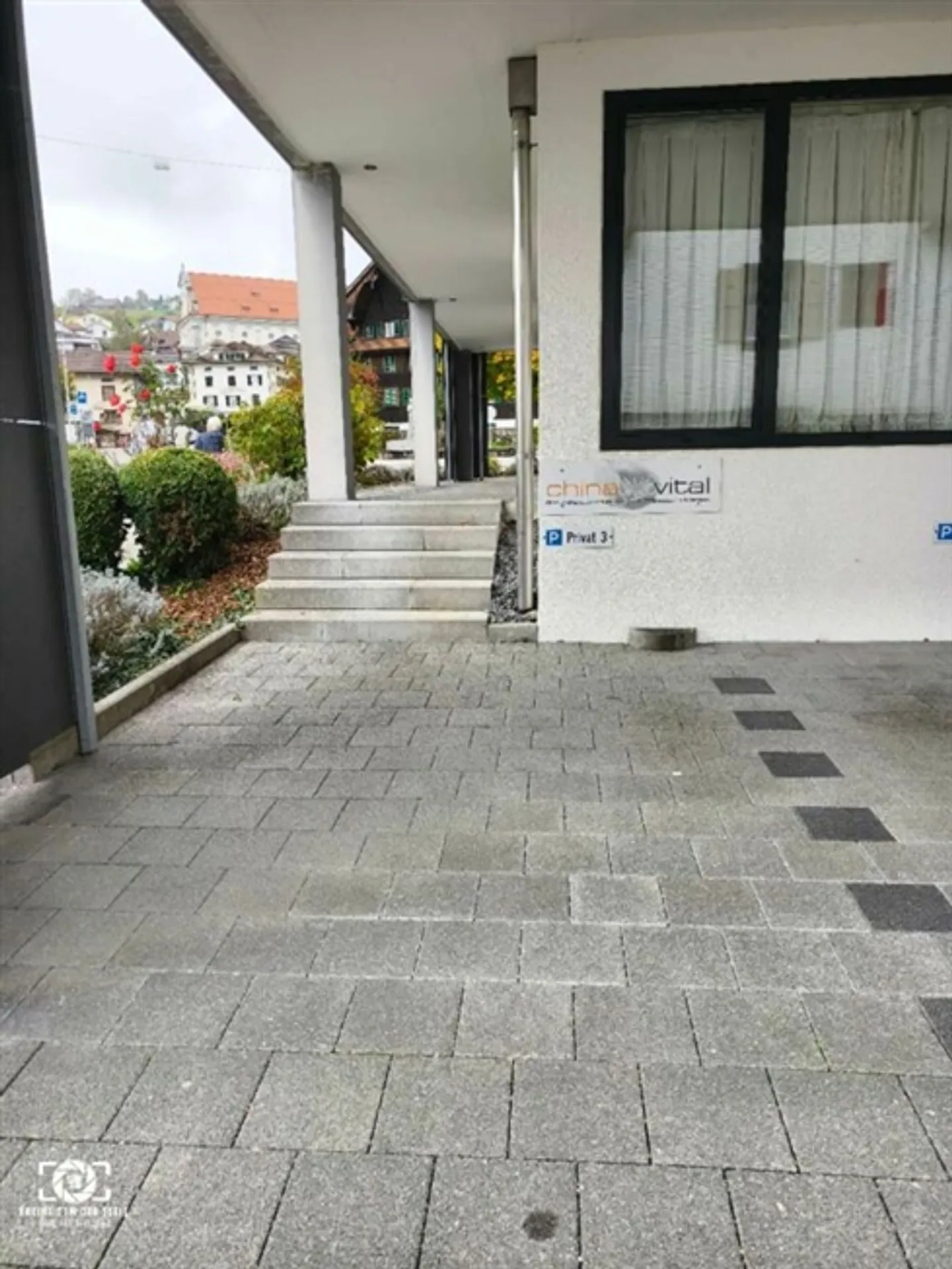 «helle und gut eingerichtete Praxis- und Gewerberäumlichkeiten» - Foto 14 von 14