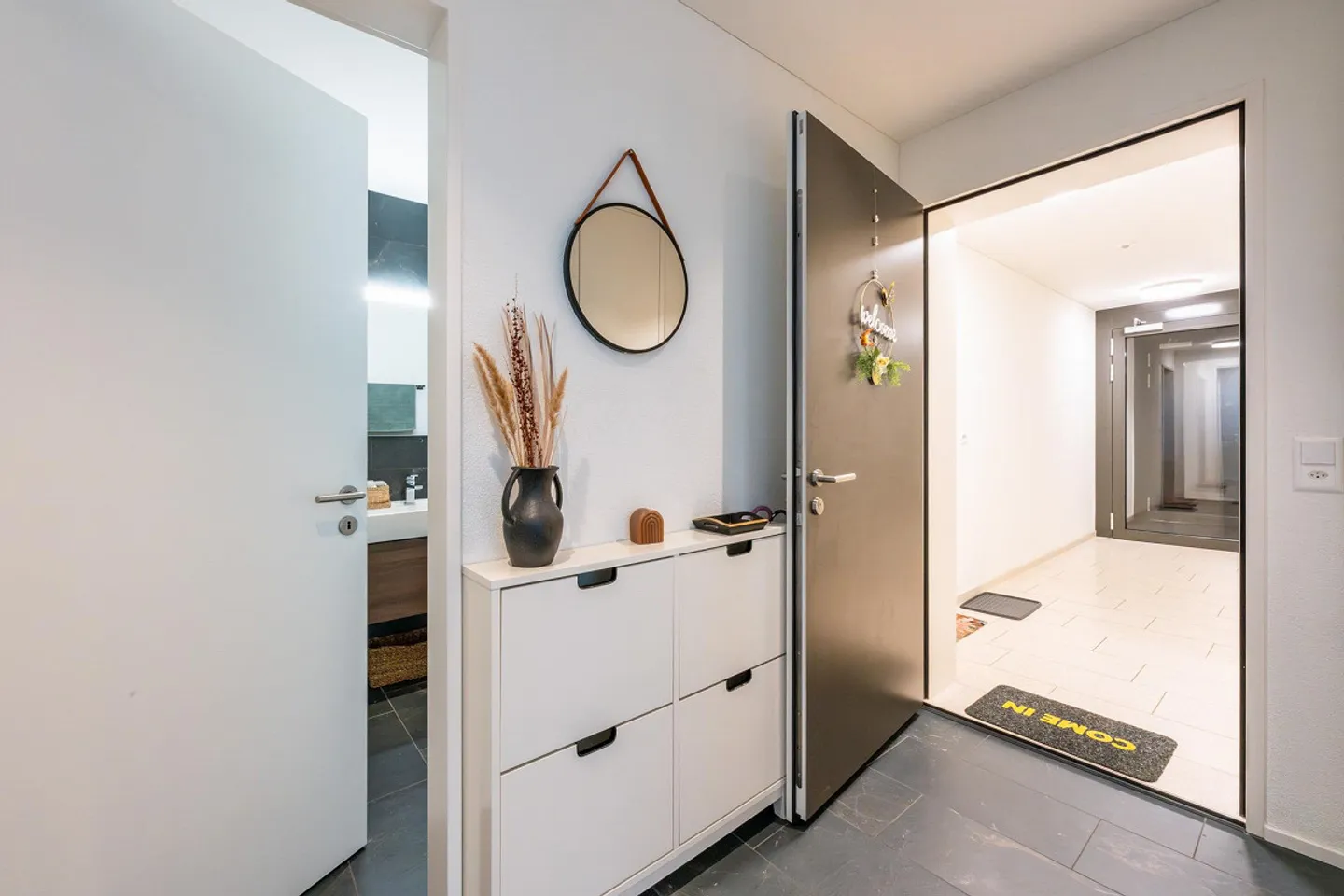 Apartment 3.5 Rooms - Photo 4 of 12