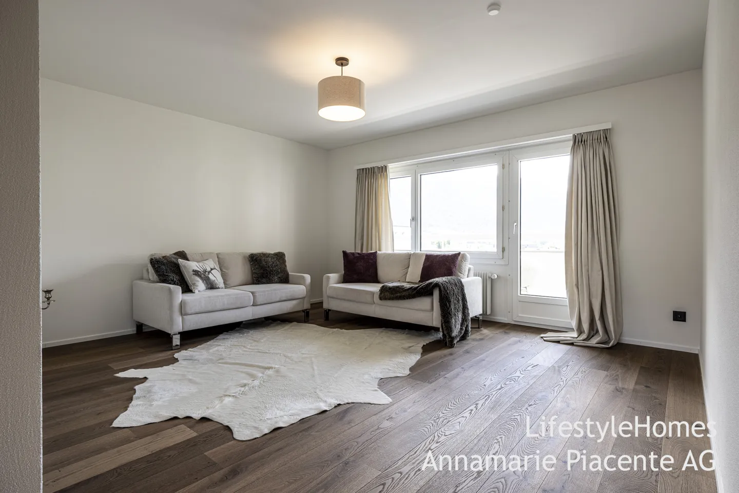 PENTHOUSE APARTMENT - Photo 18 of 29