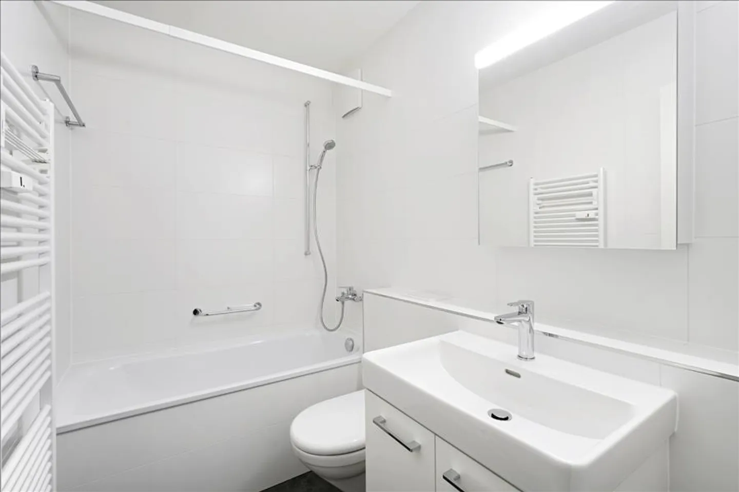 appartement lumineux et moderne dans le vert - Photo 8 sur 12