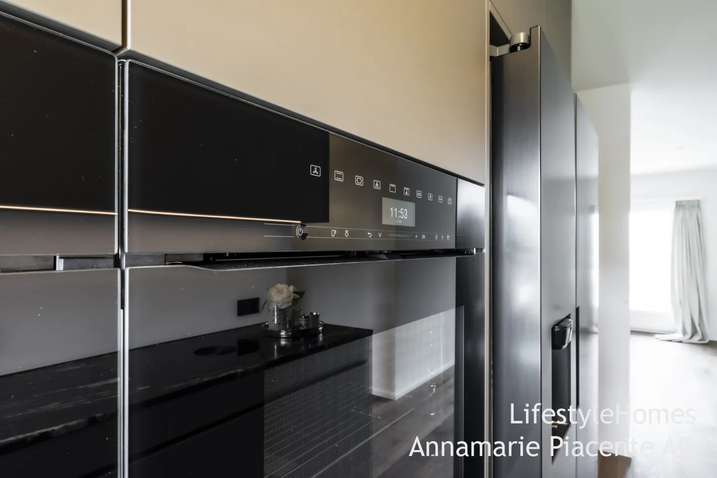 PENTHOUSE APARTMENT - Photo 23 of 29