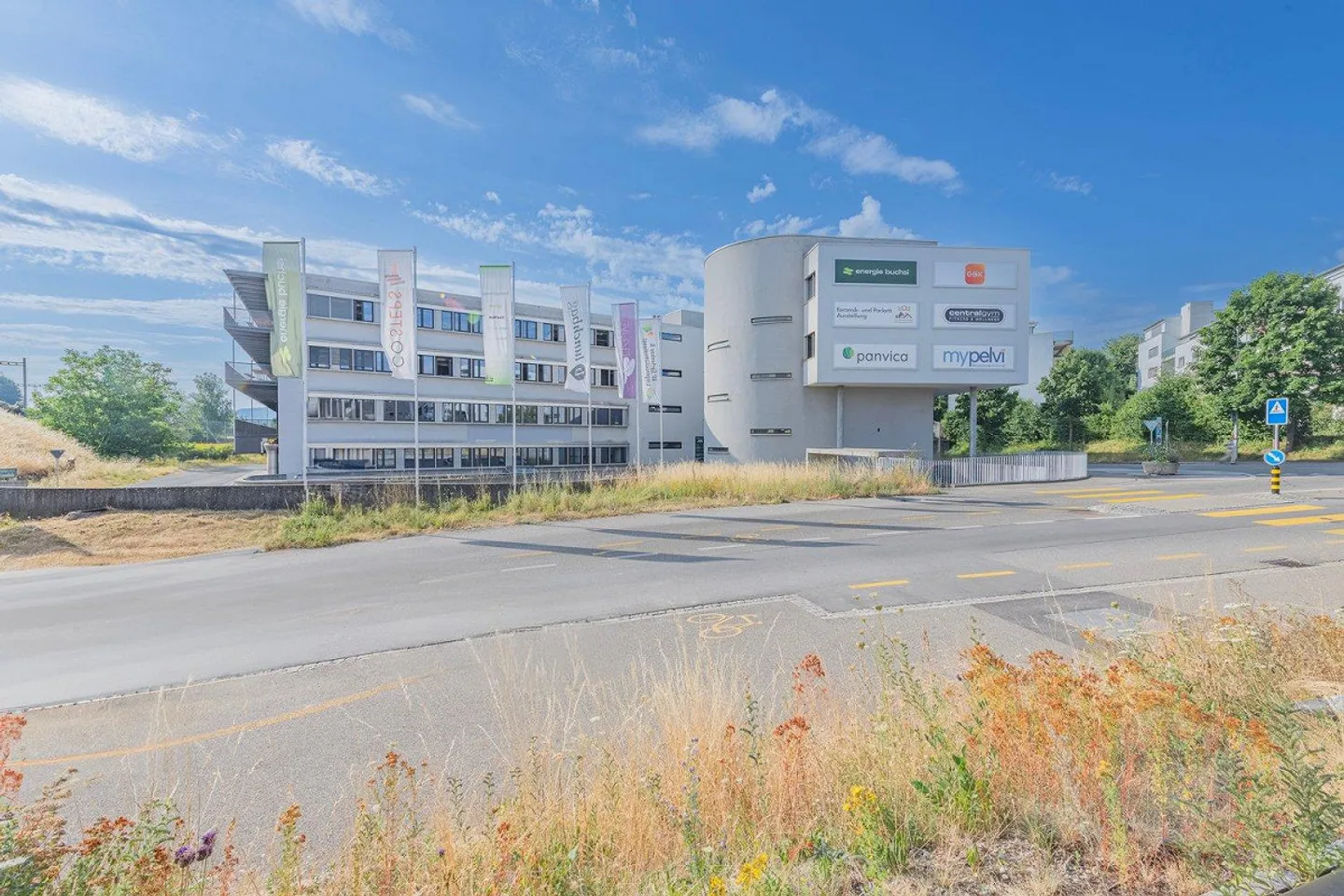 More than just an office: Discover your new favorite workspace... - Photo 1 of 13