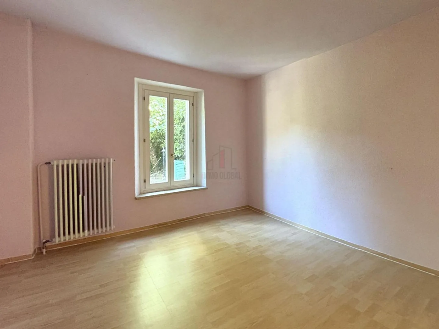 Charming House with Garden and Partial Lake View - Photo 12 of 13