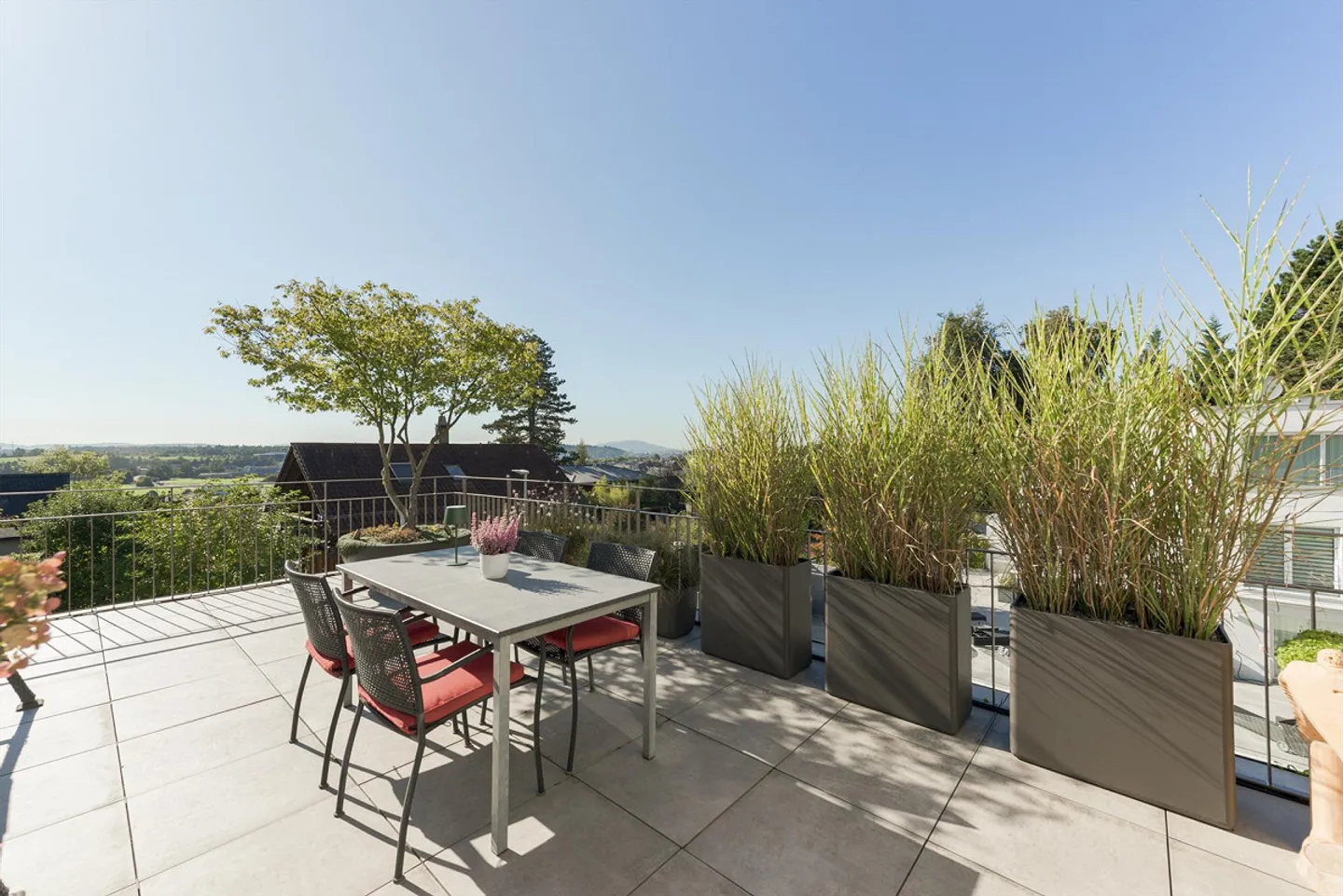 Stilvolle Attikawohnung mit Weitsicht - Foto 10 von 12