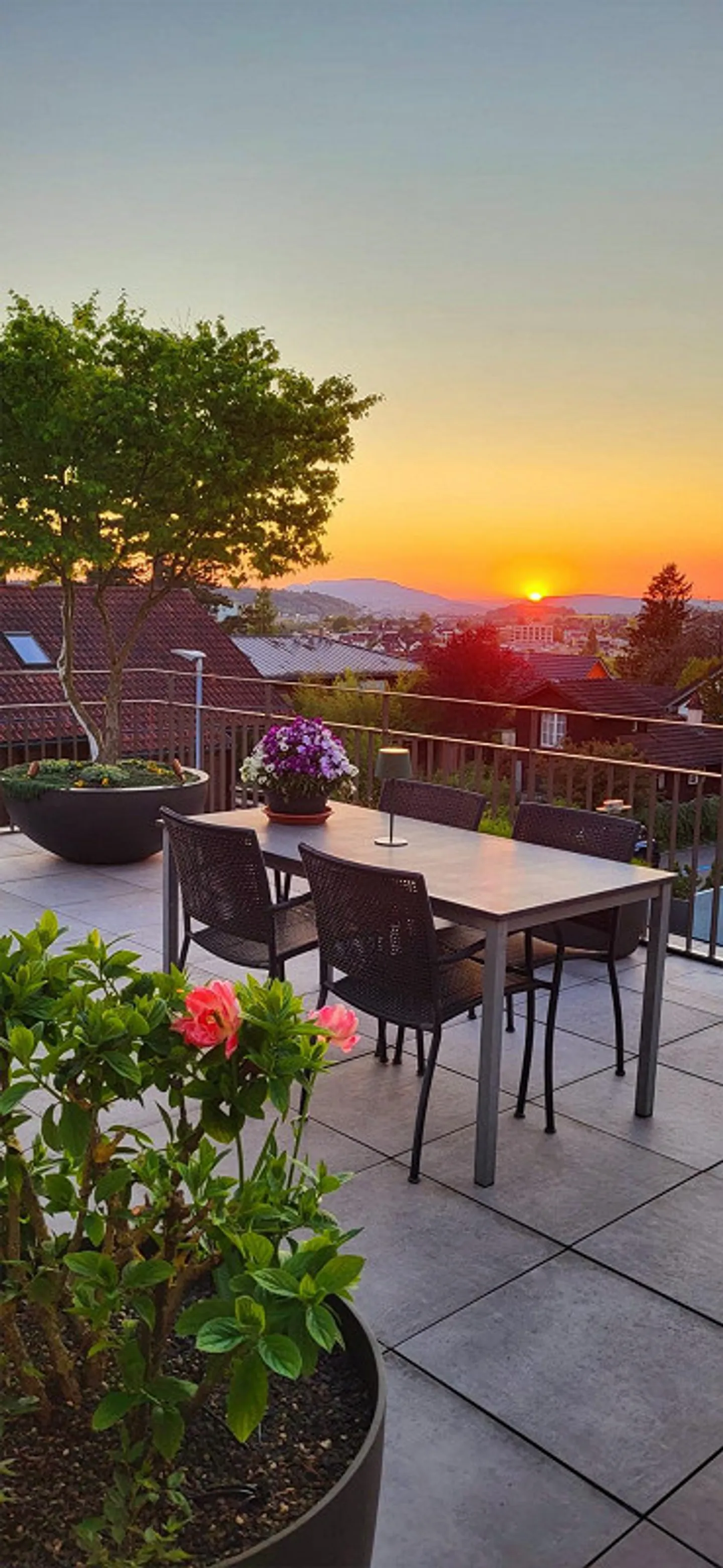 Stilvolle Attikawohnung mit Weitsicht - Foto 11 von 12