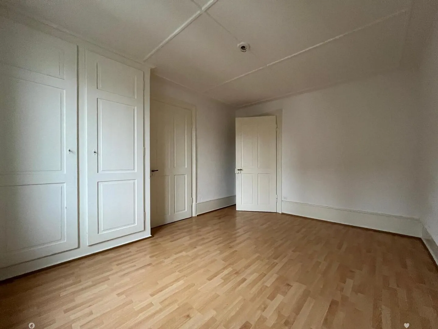 3-room apartment between the train station and Lake Biel - Photo 5 of 10