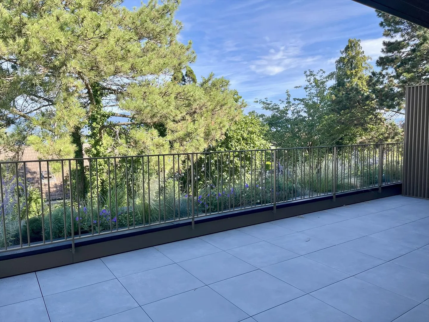 Anières – Nuovo Duplex Architettonico nel Cuore dei Vigneti con Giardino & Super Terrazze - Foto 23 di 30