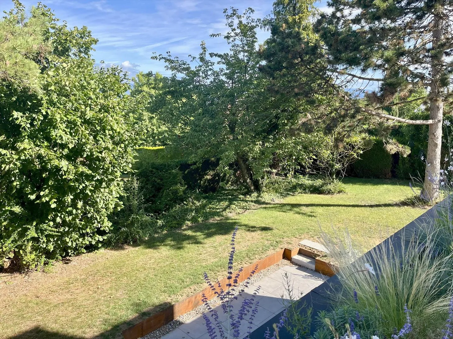 Anières – Nuovo Duplex Architettonico nel Cuore dei Vigneti con Giardino & Super Terrazze - Foto 24 di 30