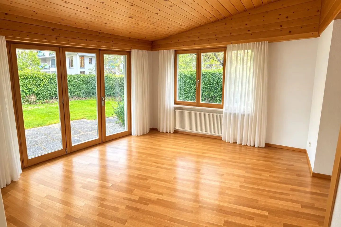 Charming Family Home in Arlesheim - Photo 7 of 13