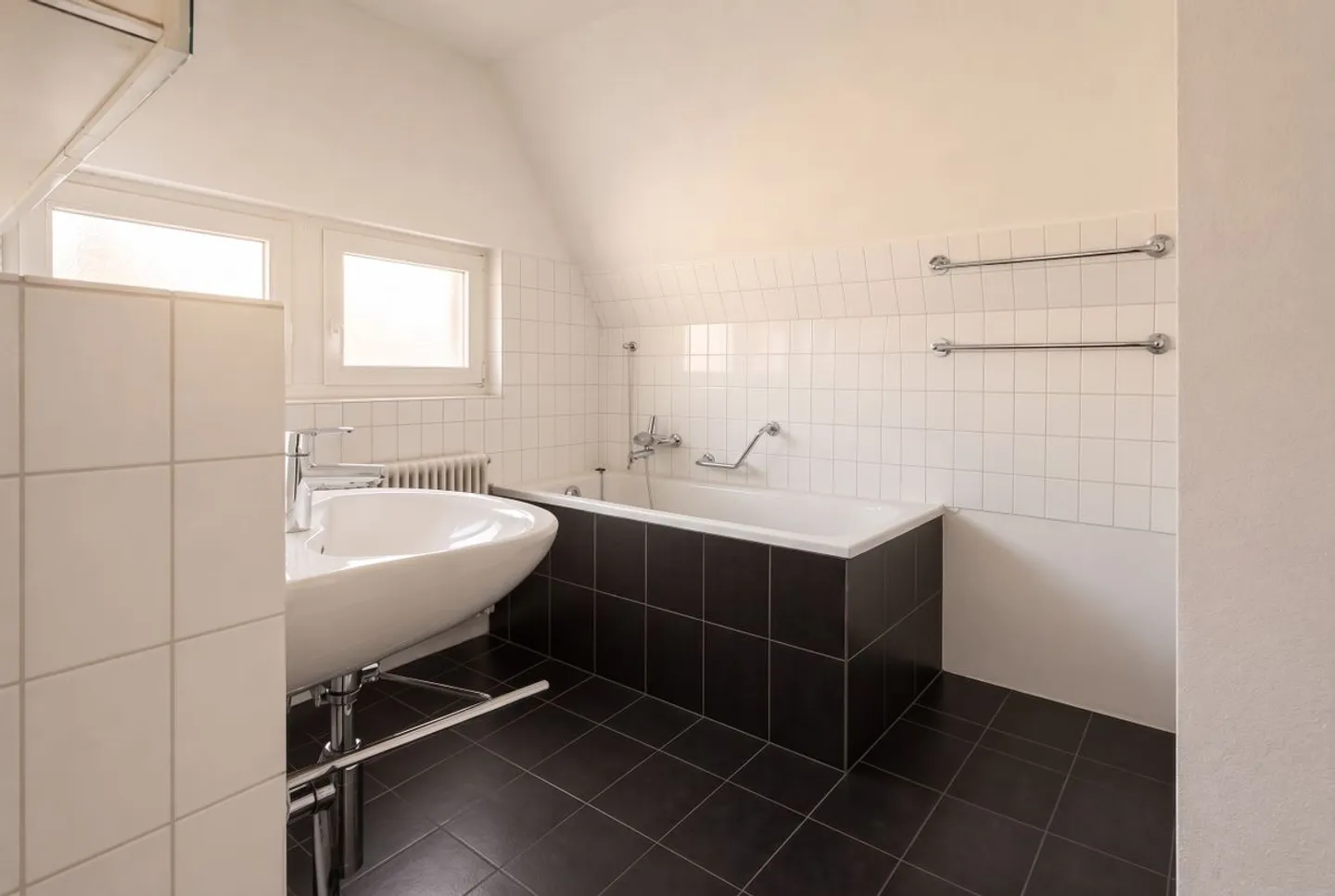 Charming Family Home in Arlesheim - Photo 12 of 13