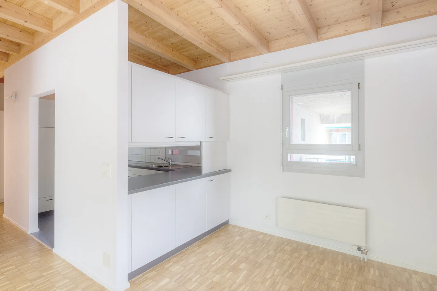 Helle Wohnung mit moderner Küche - Foto 5 von 9