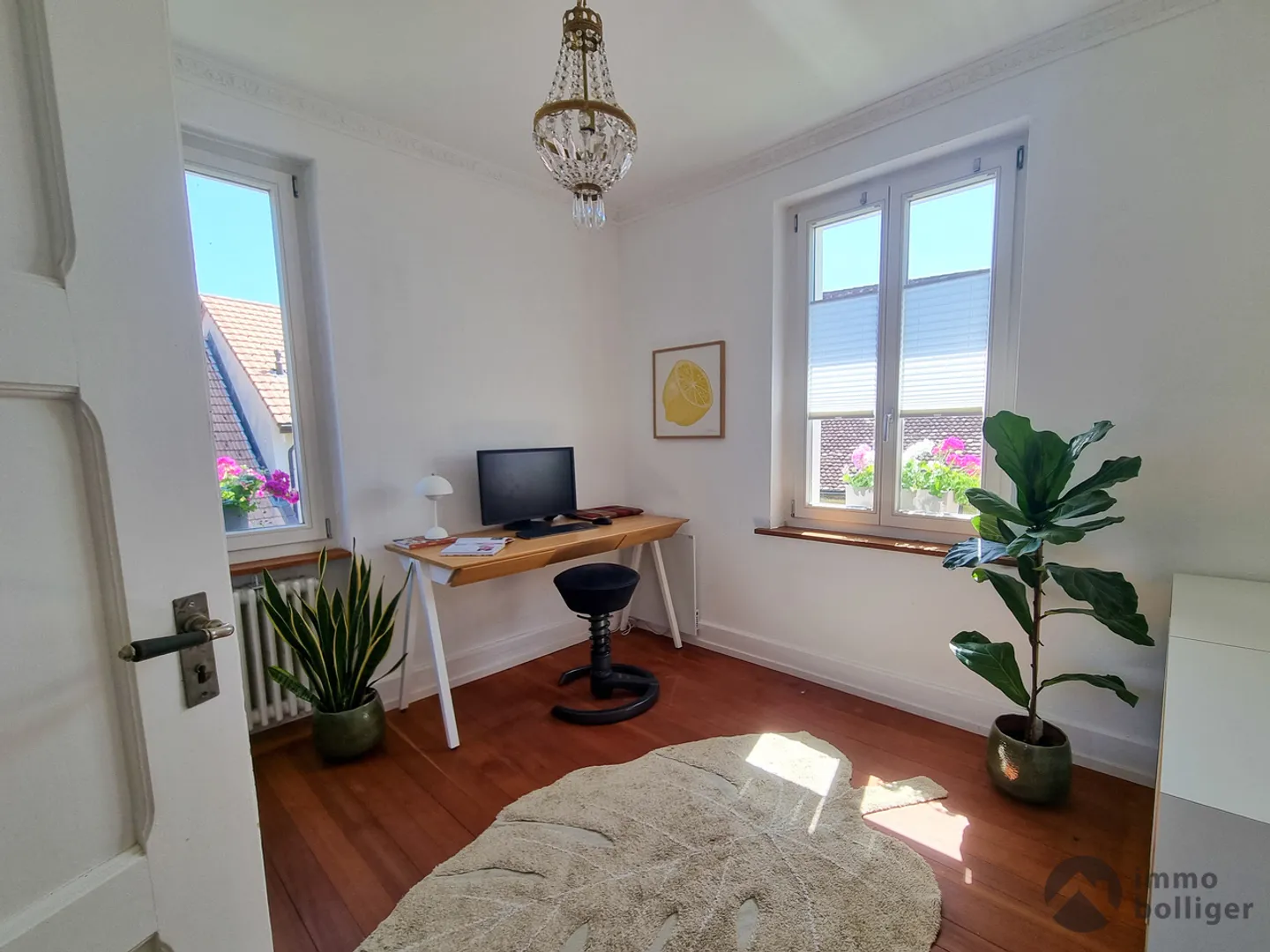 Charming Duplex with Garden Oasis - Photo 7 of 13