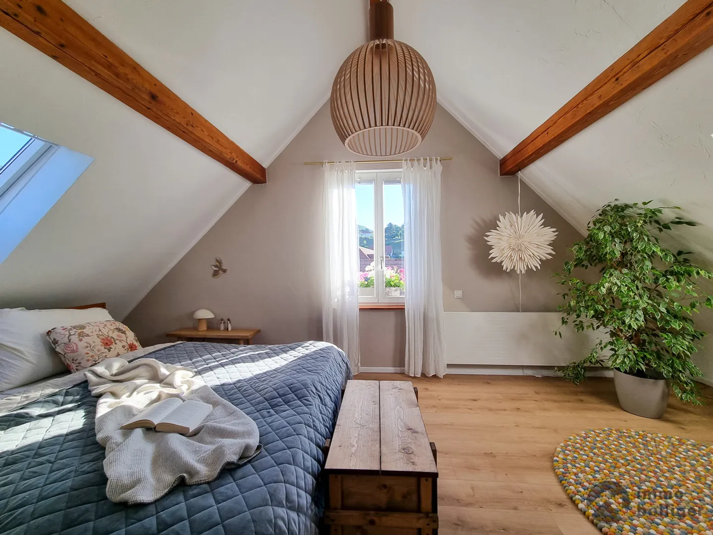 Charming Duplex with Garden Oasis - Photo 9 of 13