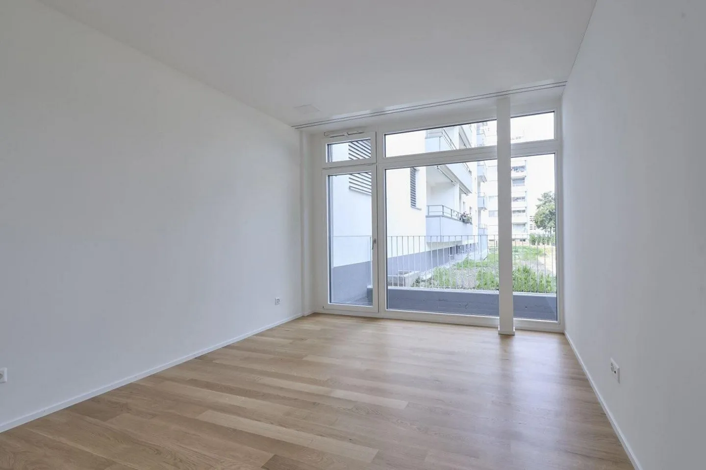 Appartamento Loft Moderno con Giardino - L'Architettura Incontra l'Atmosfera - Foto 4 di 10