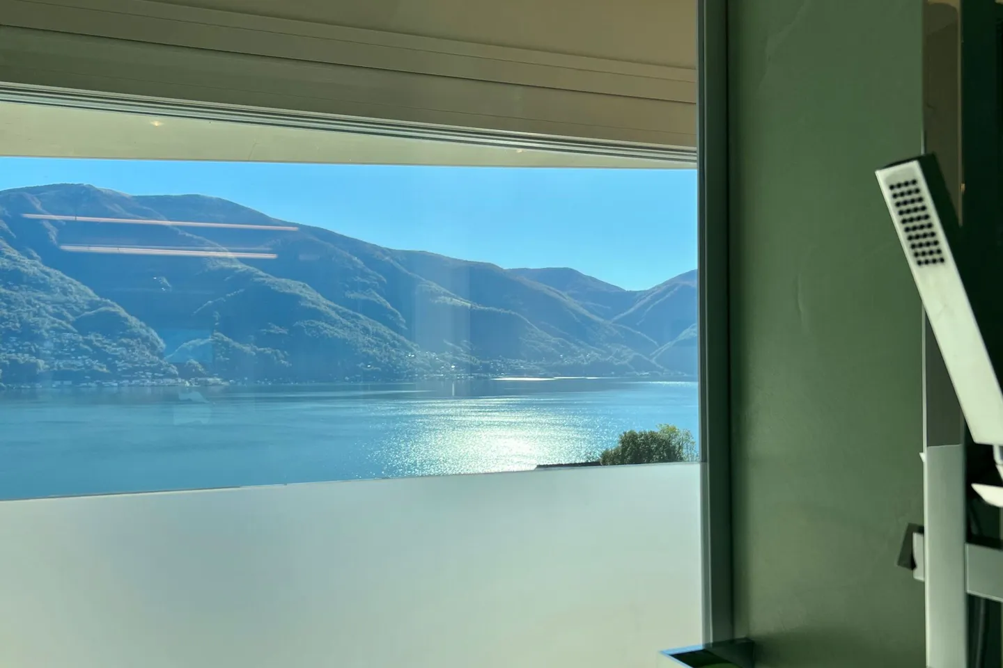 Appartamento Duplex Esclusivo con Ascensore Interno, Giardino e Piscina Comunale - Foto 43 di 63