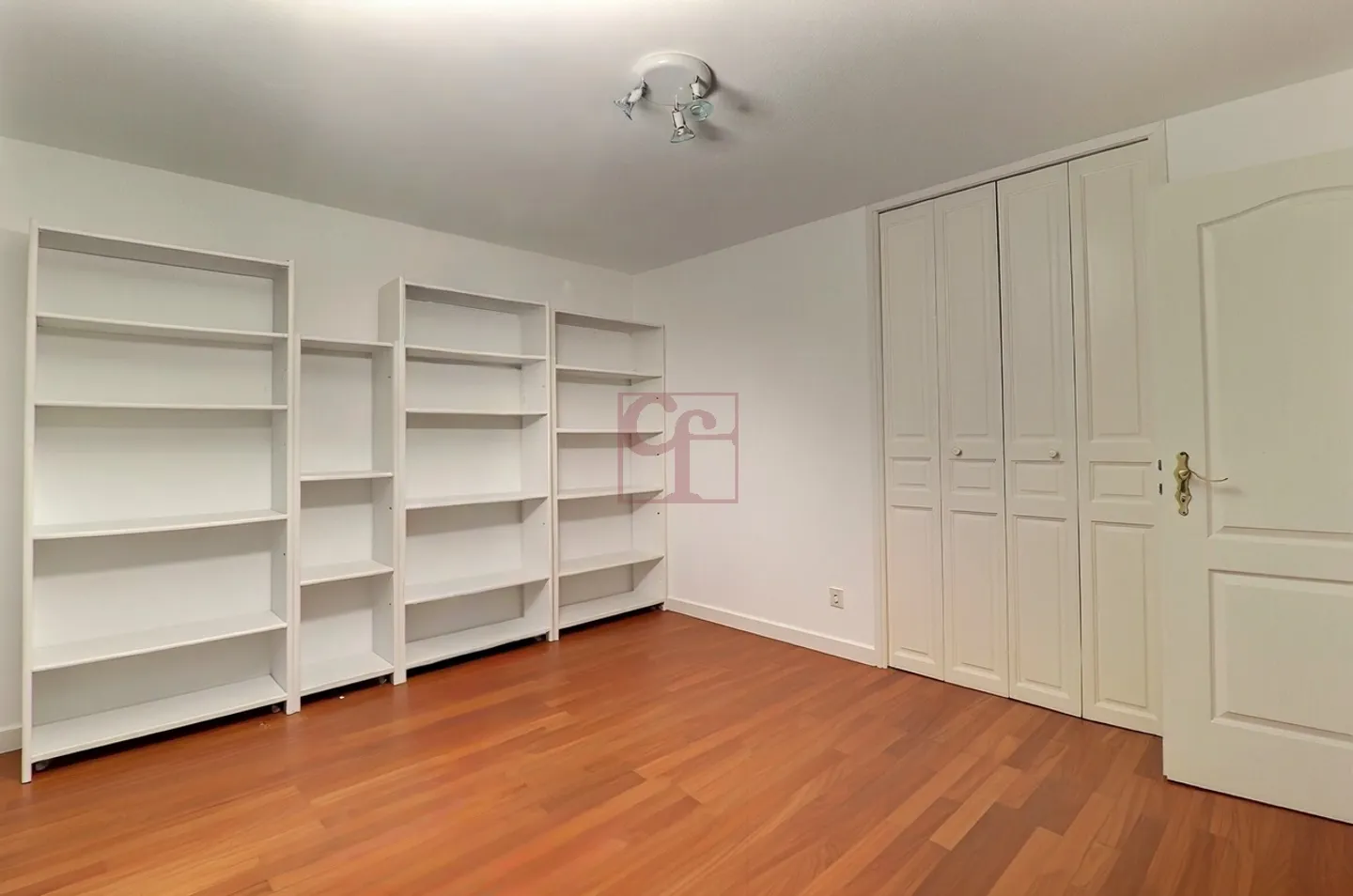 Casa indipendente 5.5 locali con giardino paesaggistico - Foto 8 di 16