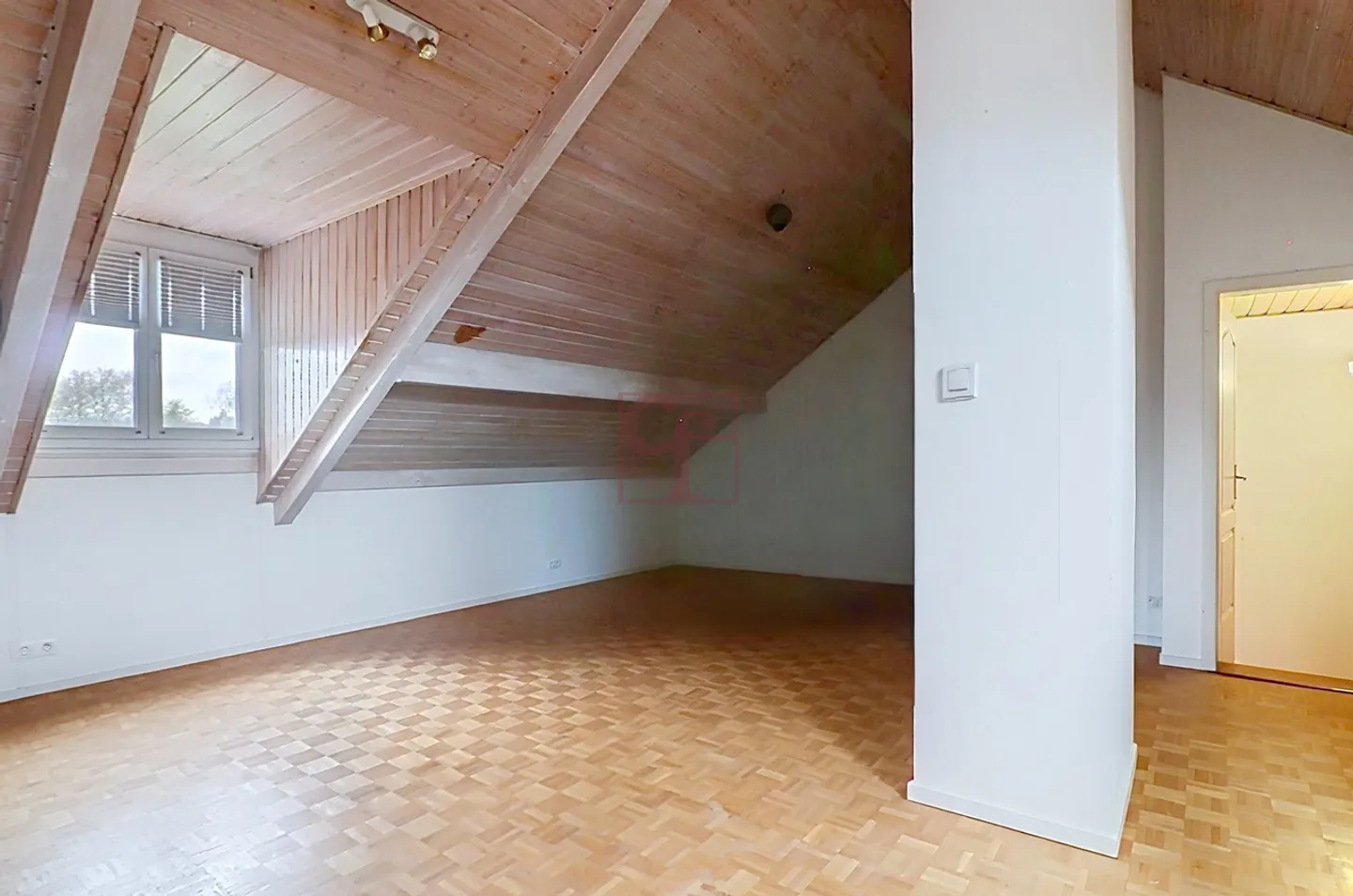 Casa indipendente 5.5 locali con giardino paesaggistico - Foto 9 di 16