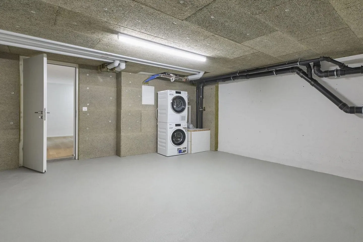 Appartamento Loft Moderno con Giardino - L'Architettura Incontra l'Atmosfera - Foto 9 di 10