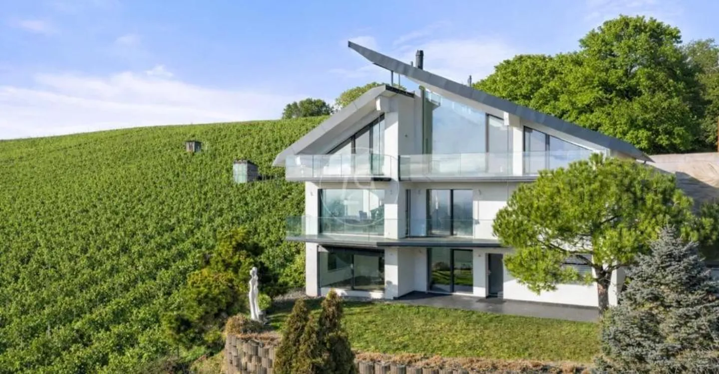 Schöne Architektenvilla mit Seeblick in der Nähe von Morges - Foto 1 von 11