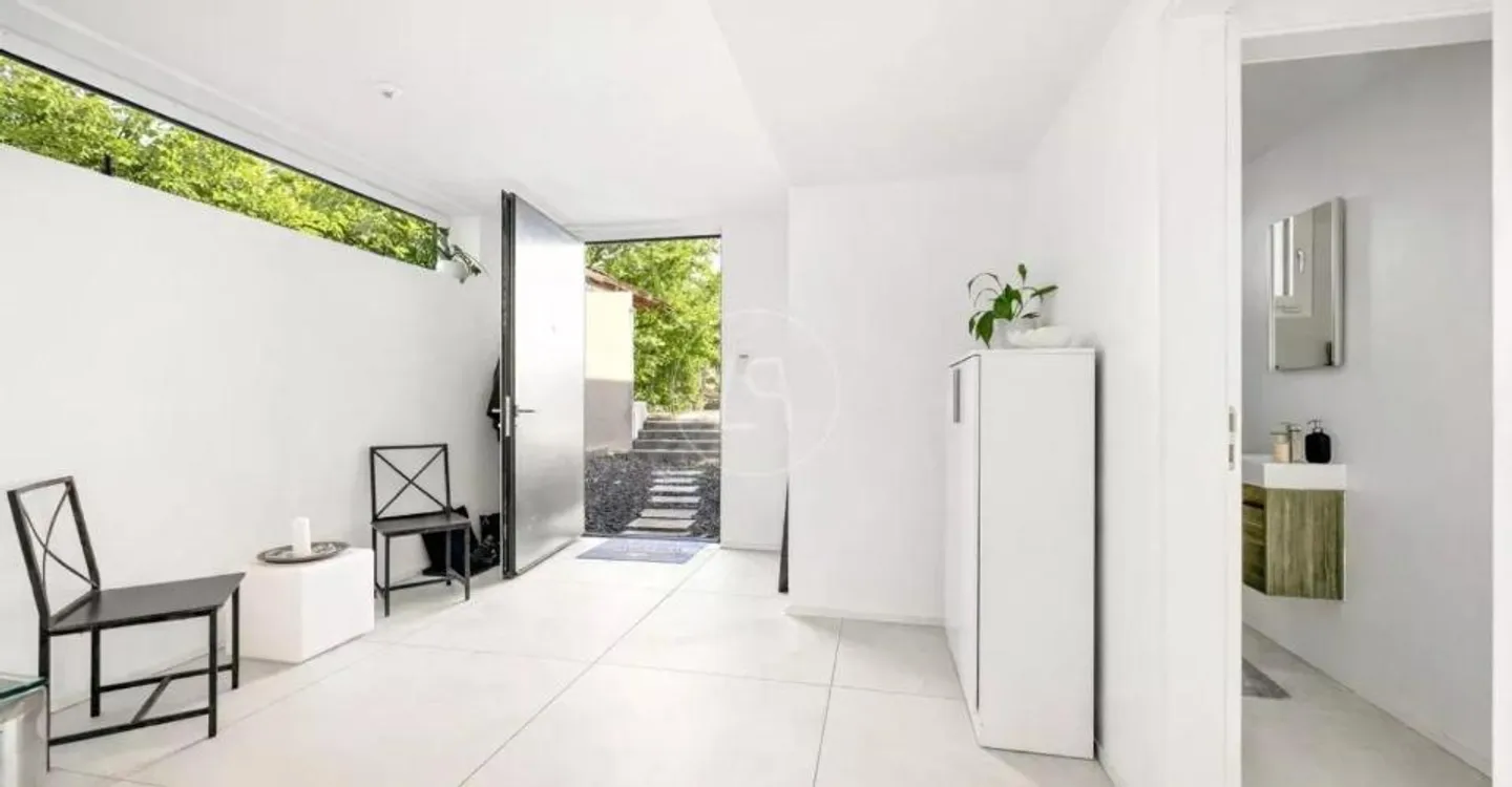 Schöne Architektenvilla mit Seeblick in der Nähe von Morges - Foto 2 von 11