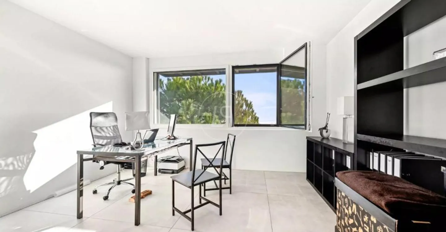 Schöne Architektenvilla mit Seeblick in der Nähe von Morges - Foto 6 von 11