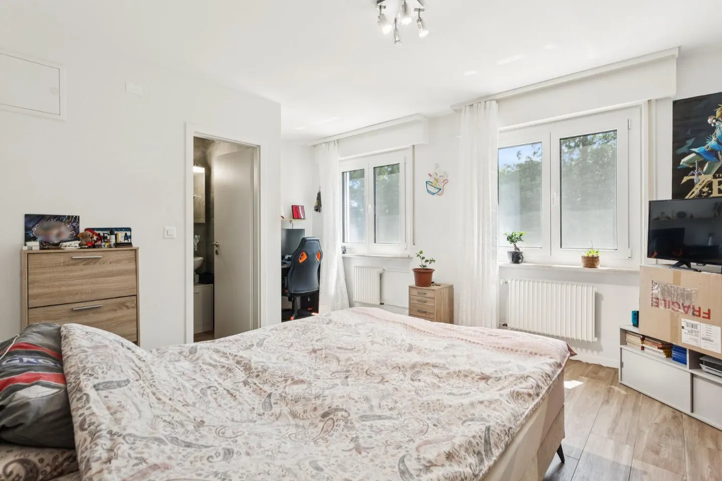 Un appartement rénové de 5.5 pièces au cœur de Villars-sur-Glâne - Photo 9 sur 10