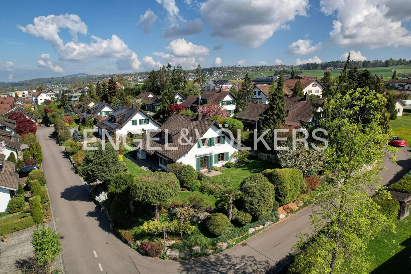 Geräumiges Einfamilienhaus in Jonen - Foto 1 von 9