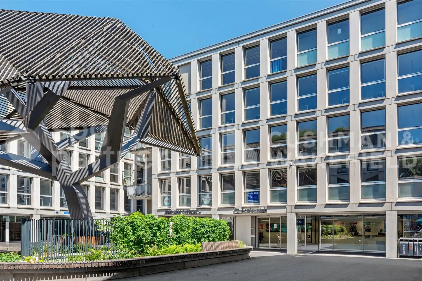 Your strategic address for an exceptional working environment - Photo 3 of 10